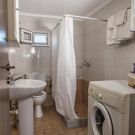 Elegant View * Haraki